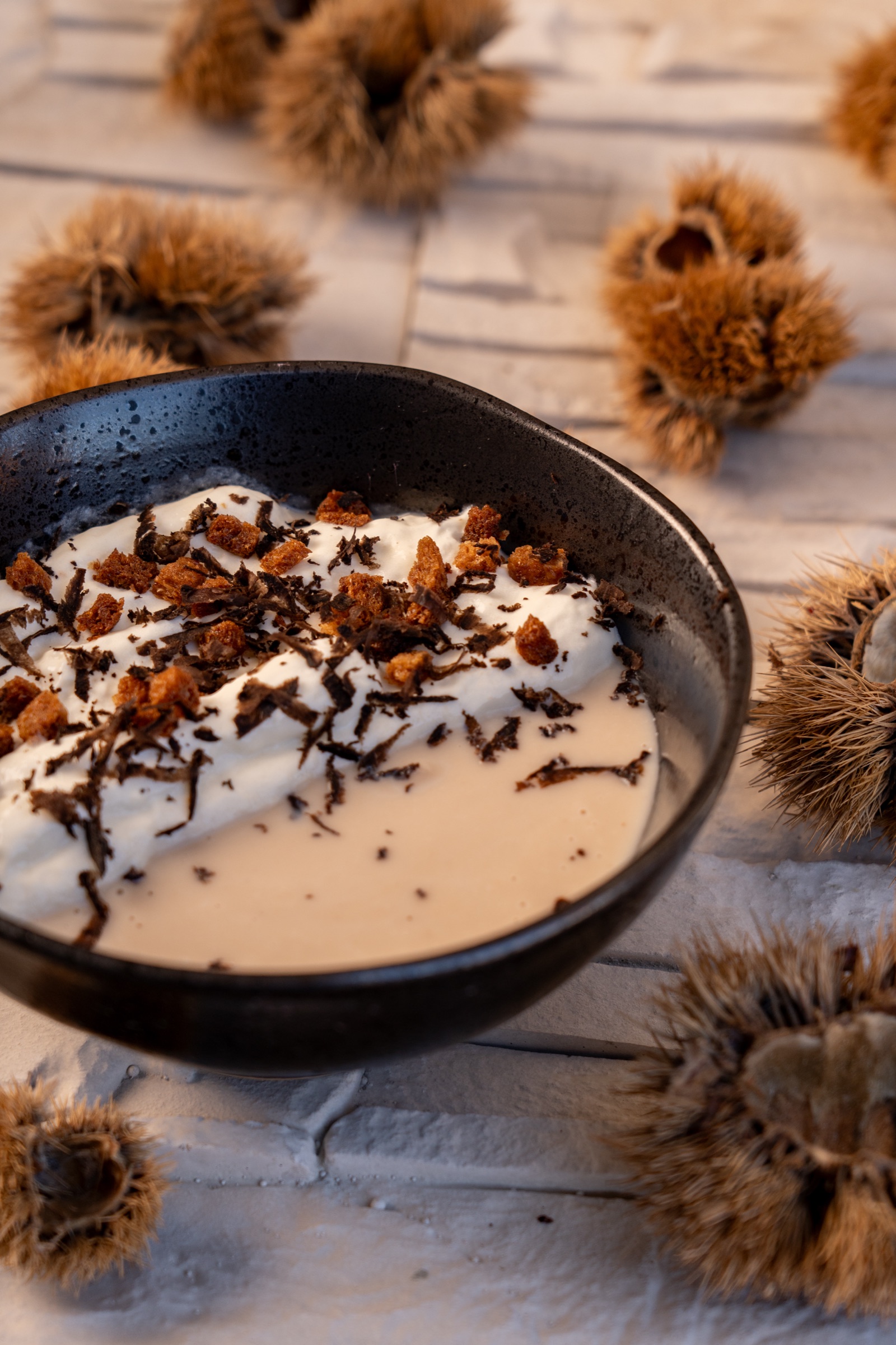 Velouté de châtaignes et parmesan aérien